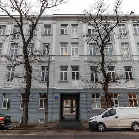 Close- Golden - Old Town - Marcinkowskiego #1 Varšava